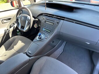 Prius Hybrid - 14