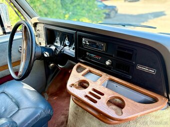 1987 Ford E-350 Econoline National Traveler | 460 cui V8 - 14