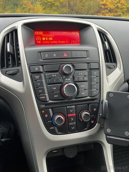 Opel Astra 1.6 i 85kW Xenon Tempomat Serviska - 14