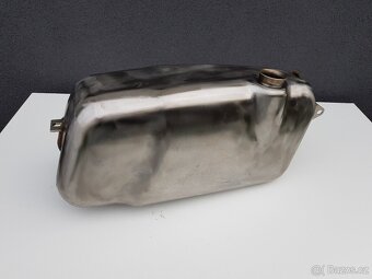 Jawa 50 pionýr, babetta, MUSTANG - NEREZOVÁ nádrž 5,5 - 6l - 14
