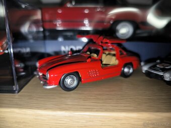 Prodám modely aut měřítek 1:43, 1:24, 1:18, hotwheels - 14
