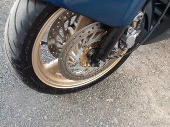 Honda  Pan European ST1100 - 14