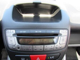 Toyota Aygo 1.0i 50kW, Servisní kniha, nová STK, Klima - 14