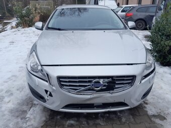 Volvo S60 3.0 T6 AWD 224 kw ,  150 420 km, první majitel - 14