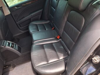 Superb 2.0Tdi 103kw Elegance 2011,Výborný stav bez koroze. - 14