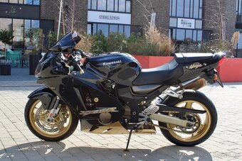 Kawasaki ZX12R Ninja Limitovaná Edícia - 14