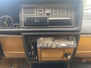 Opel Commodore  2.5 S  6 válec  1979  Super cena  - 14