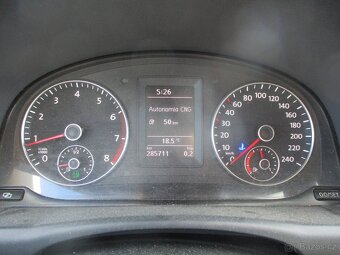 VW TOURAN 1,4CGI 110KW CNG bez koroze 05/2011 - 14
