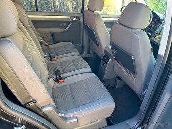VW Touran 2.0 TDI - 14