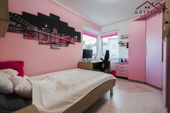 Elegantní rodinný dům s garáží a pozemkem 1.261 m2 v Městě T - 14