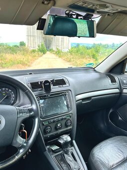 Škoda Octavia 2, 2.0 TDI PD DSG Elegance 103kW - 14