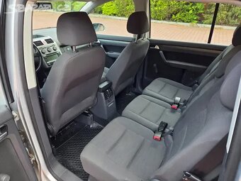 Touran 1.9TDI 77kW bez koroze,serviska,tempomat,digi.klima - 14