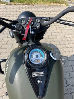 2020 UM RENEGATE COMMANDO 125 ccm naj 6000 km - 14