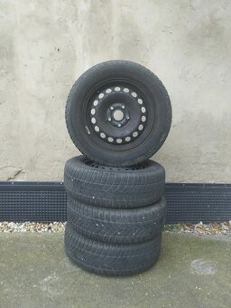 VOLKSWAGEN GOLF 1,2 TSI,2X SADA KOL,NOVÁ STK - 14