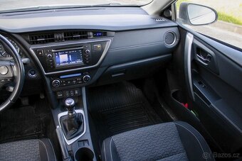 Toyota Auris 2.0 l D-4D DPF Active - 14