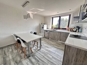 Prodej rodinné domy, 125 m2 + sklep a zahradní domek - Blann - 14