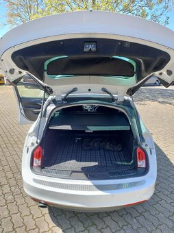 Opel Insignia Combi 2,0CDTI 125kW AUTOMAT XENONY - 14