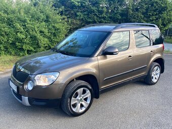 ŠKODA YETI 1.2TSi 2010 ALU, KLIMA, TAŽNÉ, 119.000km, 2x KOLA - 14