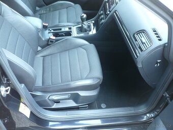 Volkswagen  Golf  1.6 TDI 77 kW - 14