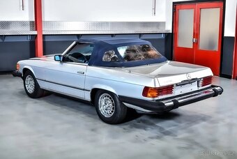 Mercedes 380 SL  R107  2 střechy TOP stav - 14