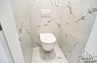 Byt po rekonstrukci o dispozici 2+kk s balkónem na ul. Vietn - 14