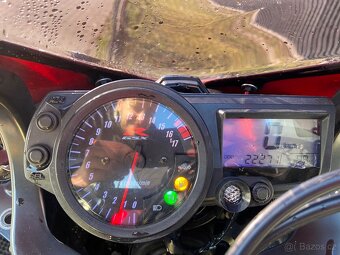 Suzuki Gsxr 600, 88KW, 23xxx km, nová STK - 14
