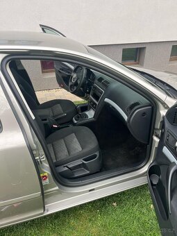 Škoda Octavia II 1.4 - 14