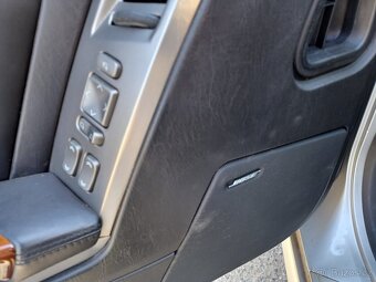 CADILLAC XLR  luxusní kabriolet cabrio  žehlička - 14