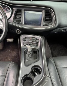 Dodge Challenger 3.6 GT AWD - 14