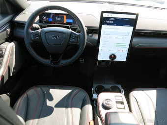 Ford Mustang Mach-E 75,7kWh Premium AWD 269PS - DPH - 14