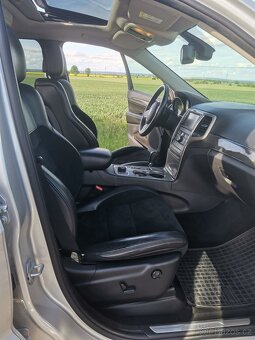 Jeep Grand Cherokee - 14