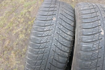 Plechový disk VW Škoda zimní pneu Bridgestone 215/60 R16 - 14