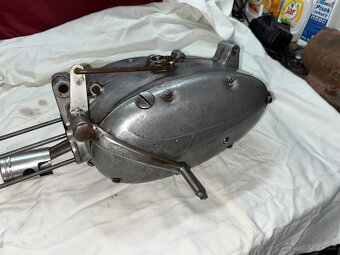 Motor Jawa pionýr - 14