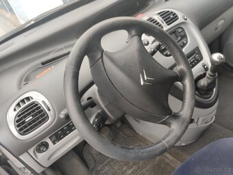 Citroen Xsara Picasso 1.6 80kW 2006 dobrá - 14