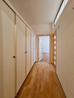 Prodej bytu 2+1 (50,5 m2), Baranova, Praha 3 - 14