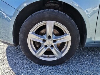 ŠKODA Fabia II combi 1.4 i 16V 63kW CLASSIC+ - 14