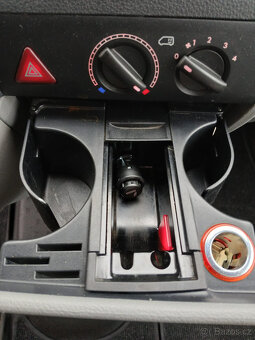 VW CARAVELLE T5.1,AC,8míst,161tkm,CEBIA,TZ,1.maj,DPH - 14