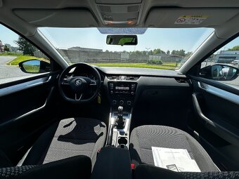 ŠKODA OCTAVIA 2.0 TDI Combi - 14