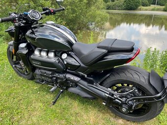 Triumph Rocket 3 R STORM 2024 - 14