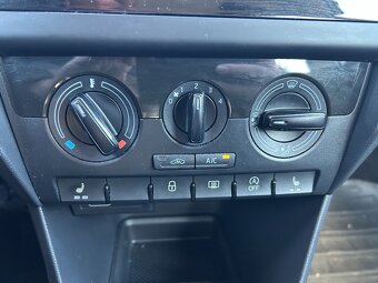 Škoda Rapid 1.0 TSI 81 kw 2019 - PRODÁNO - 14