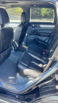 Porsche Cayenne Turbo 958 r.v.2010 - 14