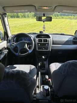 Misthubishi Pajero Pinin - 14