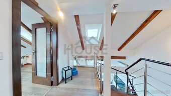 Prodej mezonetového bytu 3+kk 122 m2 s terasou (9,5 m2) - Pr - 14