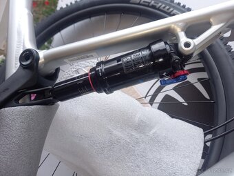 NOVÉ Celoodpružené MTB+ Škoda- Rockshox- Shimano Deore. - 14