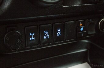 Toyota Hilux 2.4 D-4D Active A/T | 4x4 | - 14