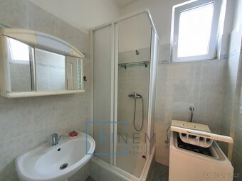 Mezonetový byt v cihlovém domě 3+kk, 75m² v centru  Kralup n - 14