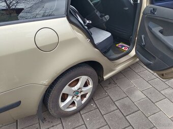 Škoda Fabia 1.2 HTP, 2006, tažné, klima - 14