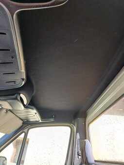 VW Crafter 2.5TDI 80kw r.v.2008 odtahovka ŘP B - 14