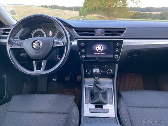 Škoda Superb 2,0 TDI 110 kw Ambition Combi - 14