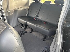 Toyota Sienna SE motor 3.5 V6, 8 místná s odpisem DPH - 14